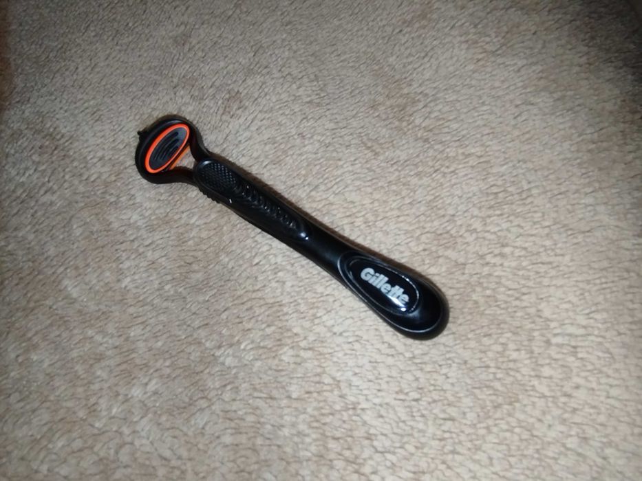 бритвенний станок Gillette Fusion 5
