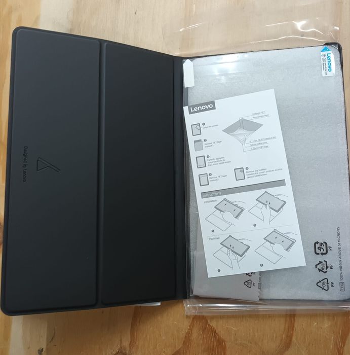 Novas - Capas para Tablet Lenovo