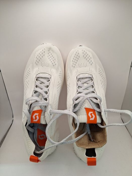 Buty do biegania SCOOT PURSUIT EXPLORE damskie 40
