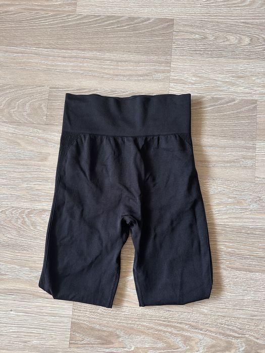 спортивні лосини пуш-ап