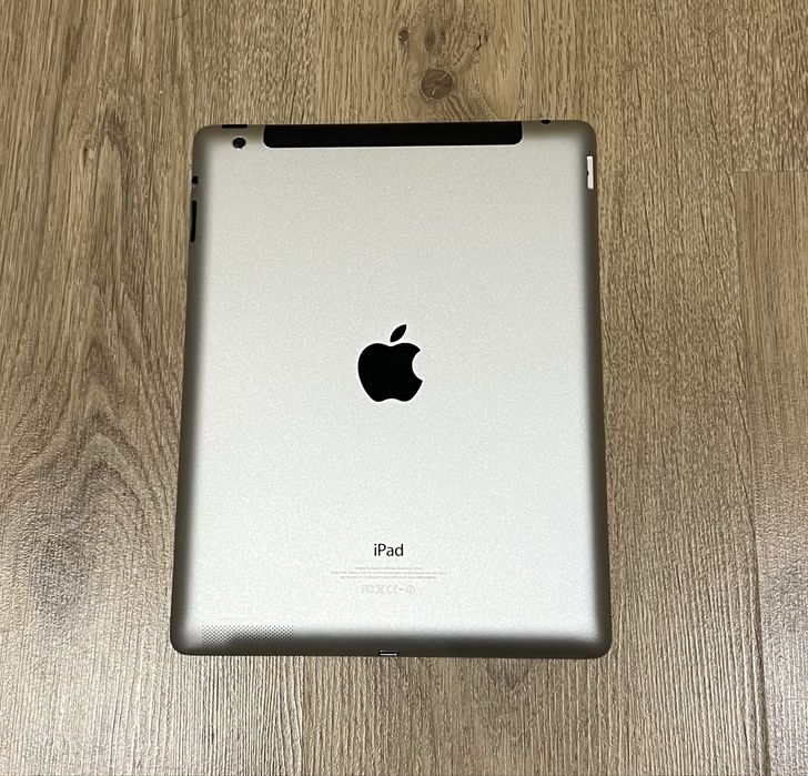 кришка на iPad 4