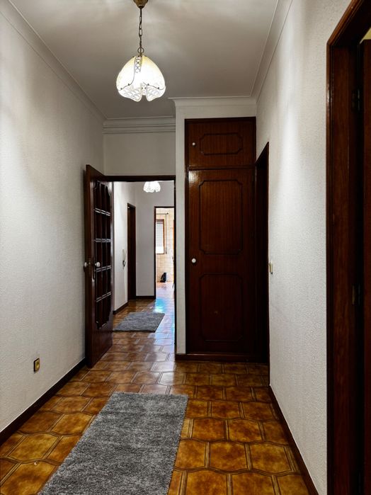 Quarto para Alugar / T3