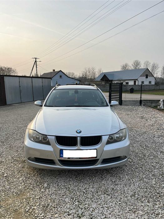 samochód BMW 318D