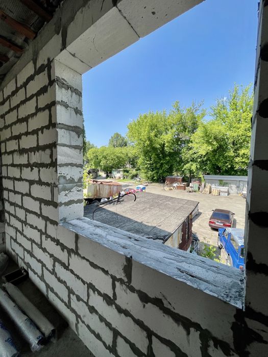 Продам ангар 180 м2. + офис 70 м2., (общая 250 м2.) ул. Белецкого, 38