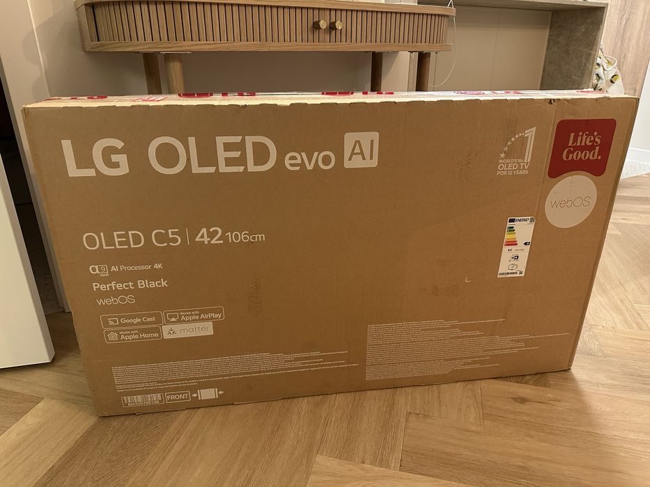 Telewizor LG EVO AI OLED42C54LA - nowy FV