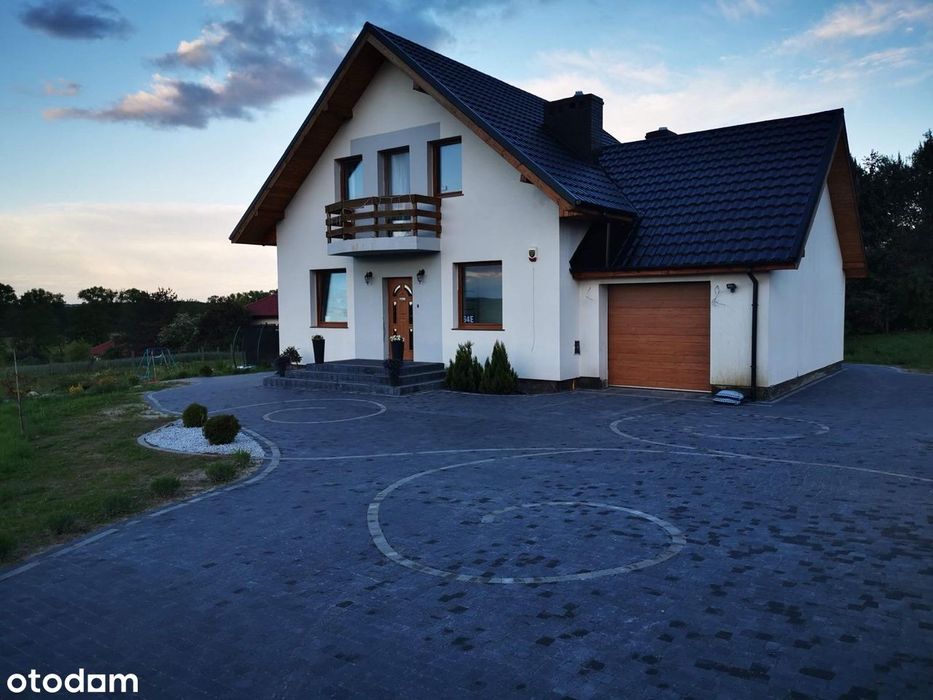 Komfortowy dom z dużą działką – cisza, przestrzeń i bliskość miasta