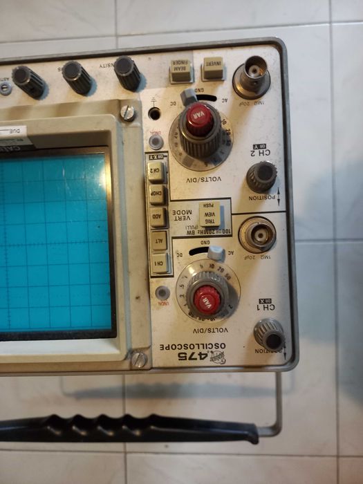Osciloscópio tektronix 475