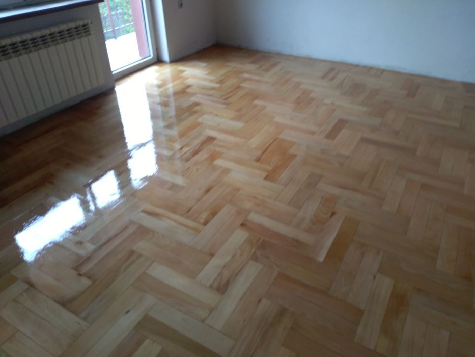 Cyklinowanie renowacja podłóg schodów układanie parkietu desek