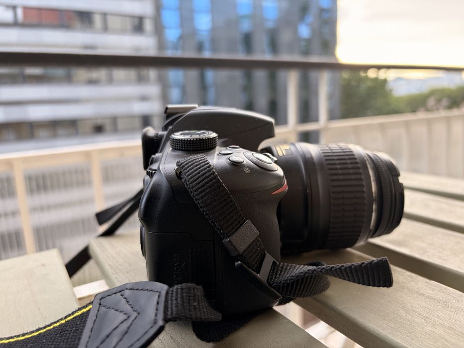 Nikon D3200 + carregador