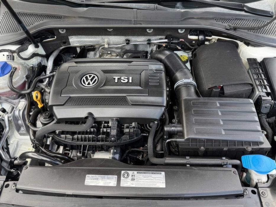 Volkswagen Golf      2015