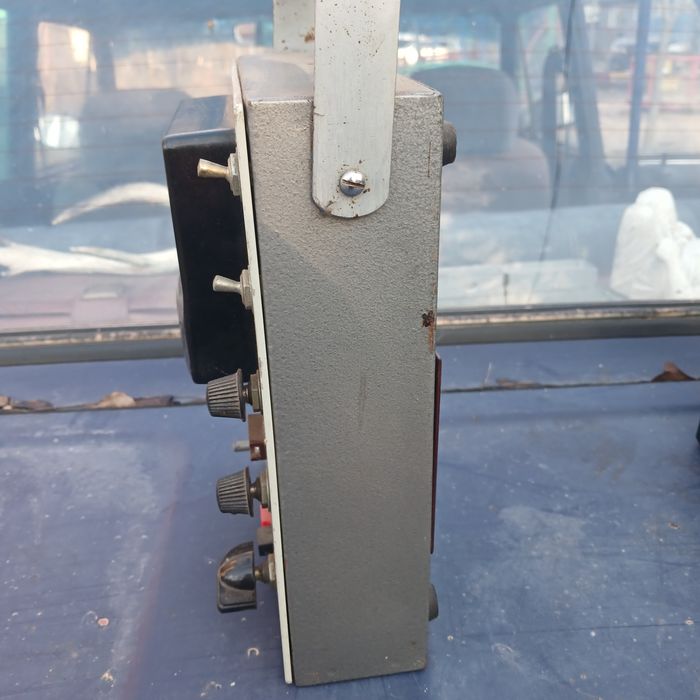 Вольтметр м265м.