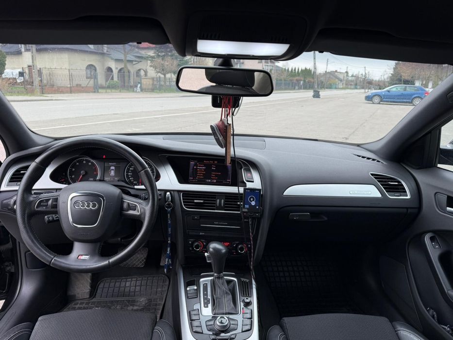 Audi a4b8 quattro s-line.