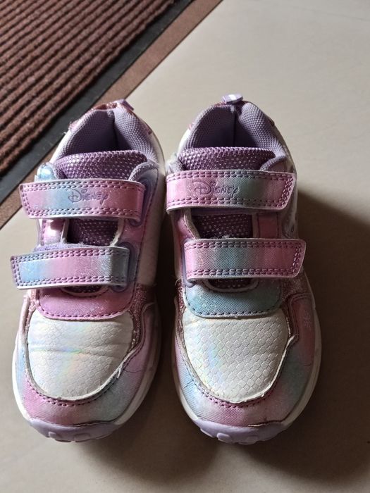 Oddam za darmo buty dziecięce