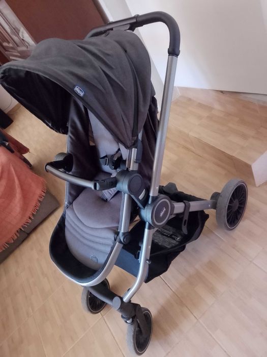 Carrinho de bebê CHICCO