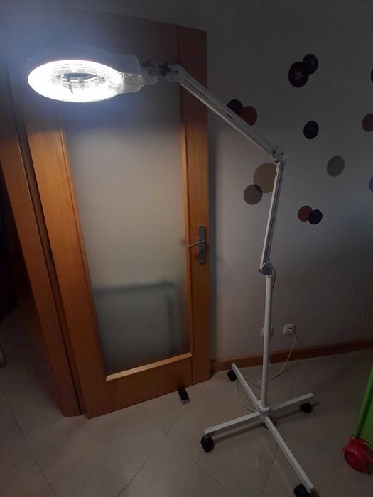 Candeeiro de estética, Silhouet-Tone