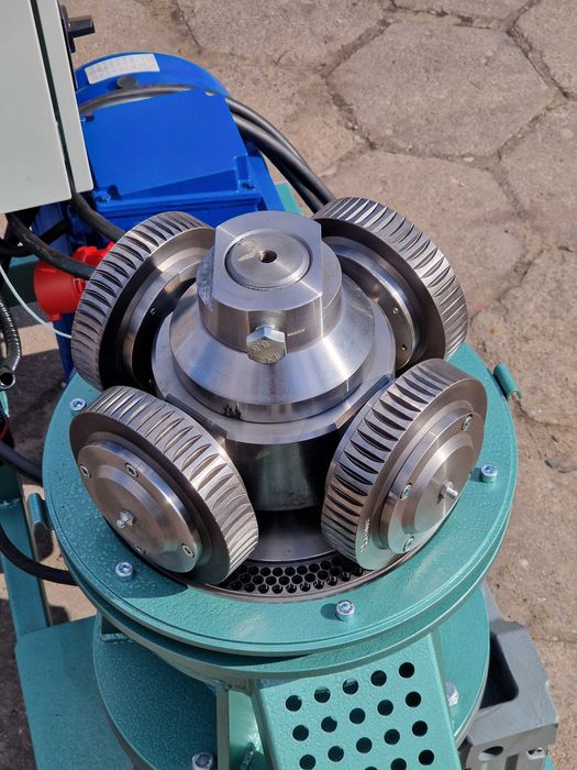 Peleciarka 11kW lub 15kW 4 rolki mat. 285mm waga 440kg NOWOŚĆ