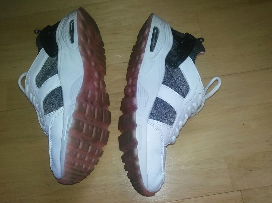 Buty sportowe adidasy do biegania rozmiar 38/ 39 kupione w daichman