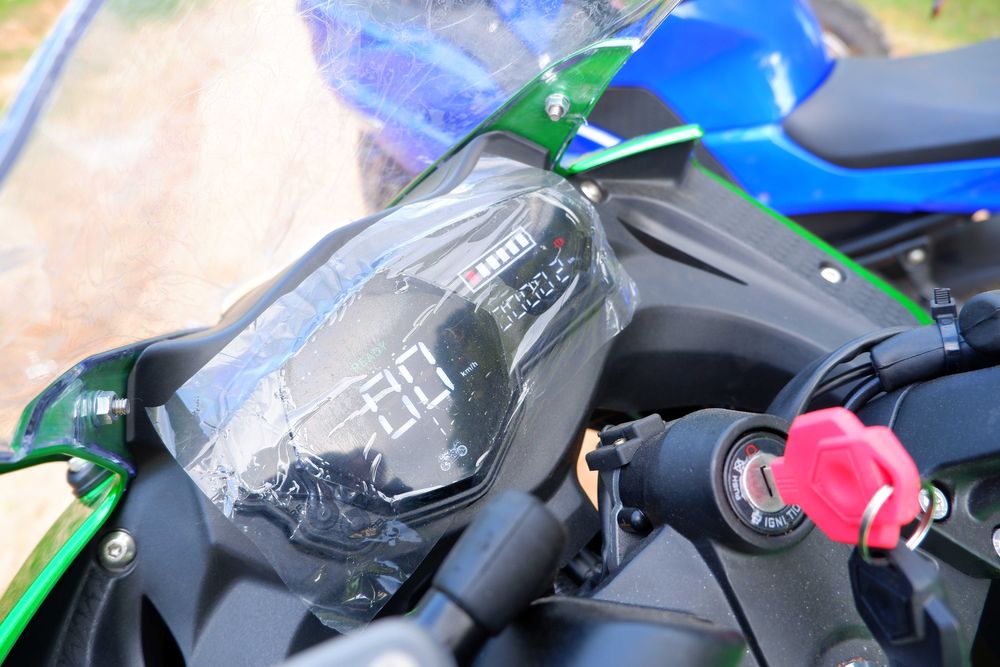 Mota A1 elétrica 125cc 130km/h 8kw estilo Kawasaki Ninja IVA incluido