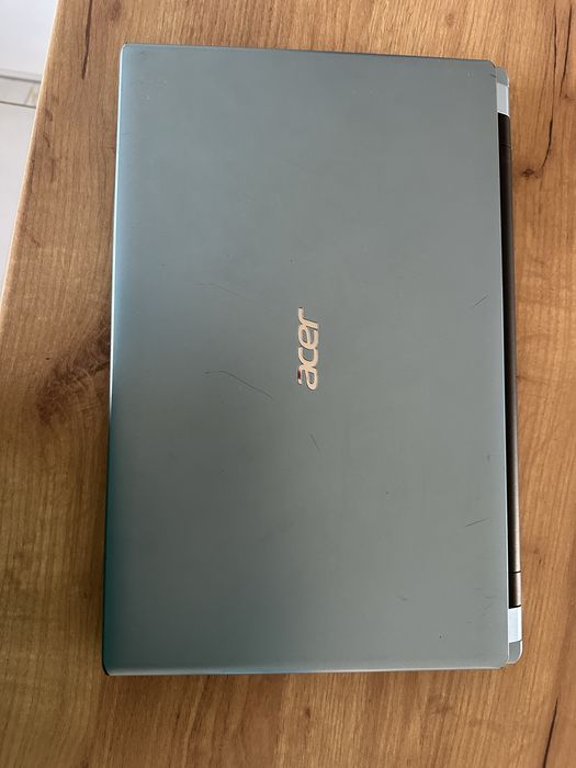 Laptop A C E R