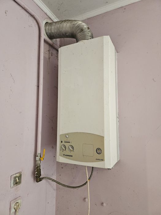 Продаж будинку у Львові. 10сот землі.