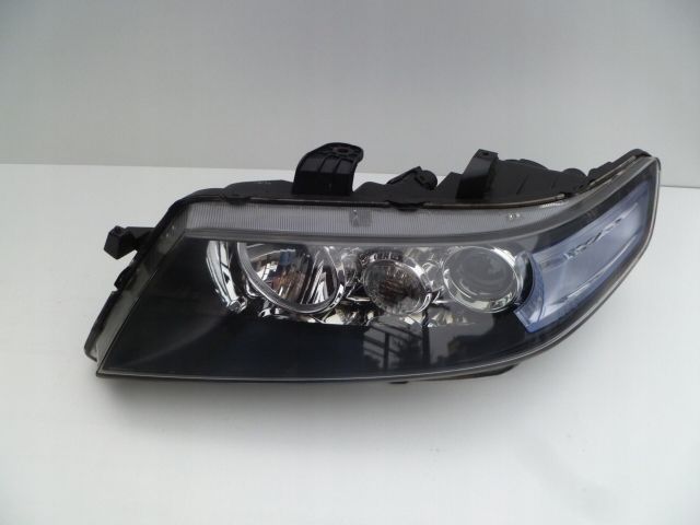 Продам передние фары (не ксенон) на Honda Accord CL7 2006-07г