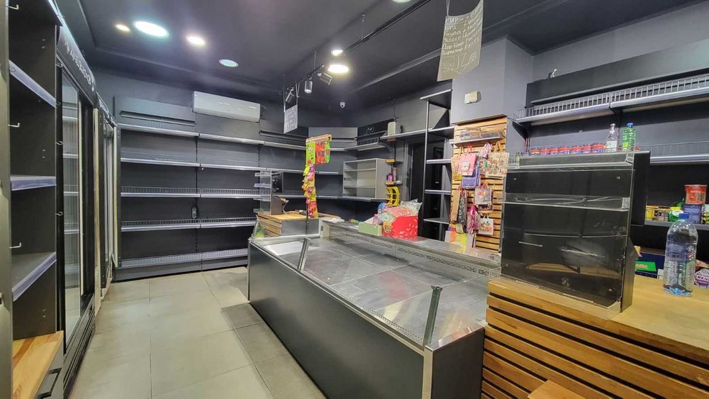 Приміщення Комерція Фасадний вхід вул.Драгана ( СИХІВ )