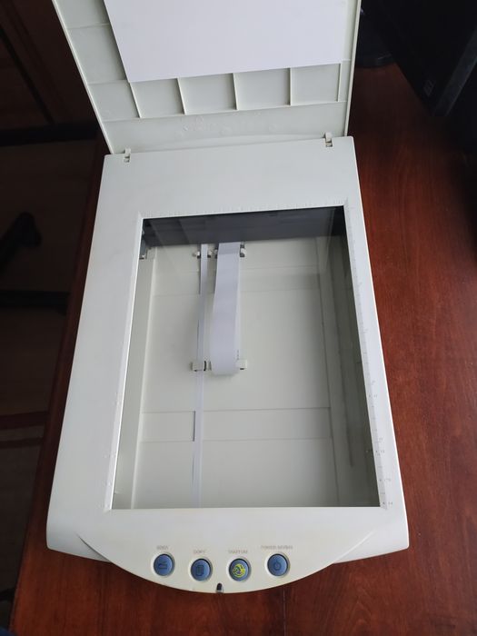 Сканер UMAX  Astra 3400