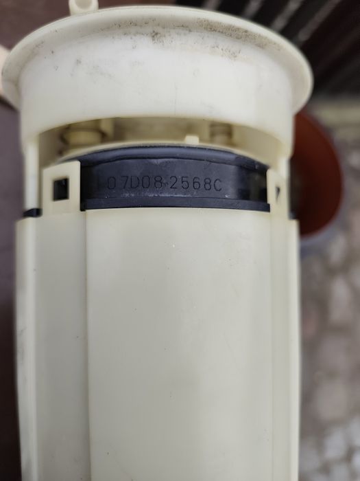 Pompa paliwa Mitsubishi Space starr