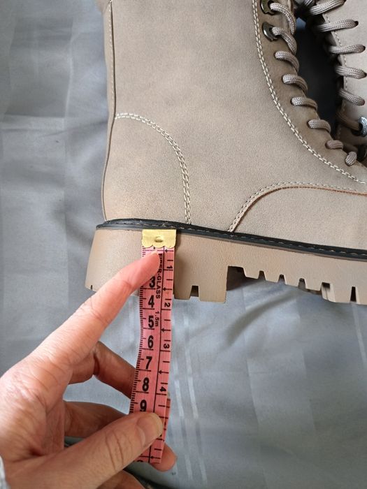 Жіночі зимові черевики