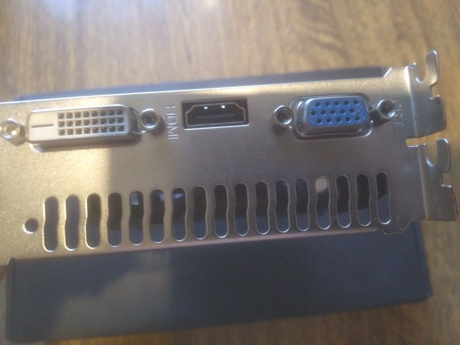 Ігрова відеокарта AMD R7 240 ddr5