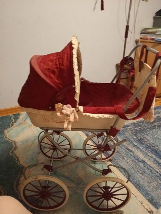 Коляска для кукли .