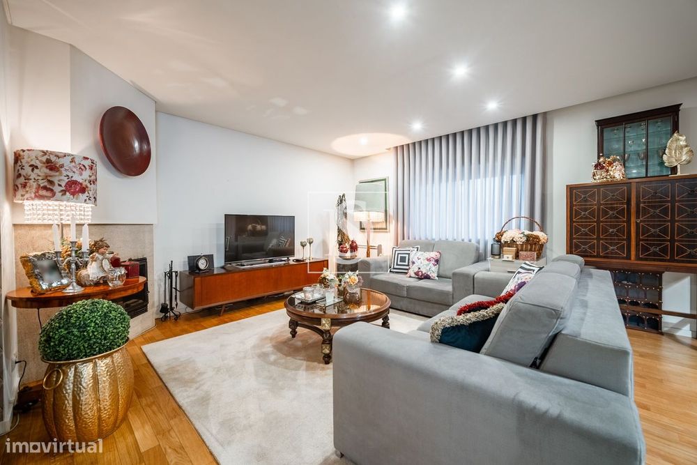 T3 | 160 m² | Último Piso | Garagem Fechada – Centro de Barcelos