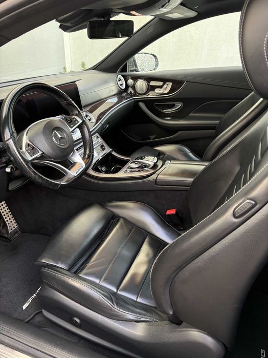 Mercedes-Benz Classe E Coupé 220D AMG