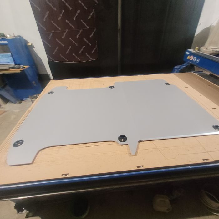 Podłoga antypoślizgowa do VW Transportera T4, T5 , T6 i T7.