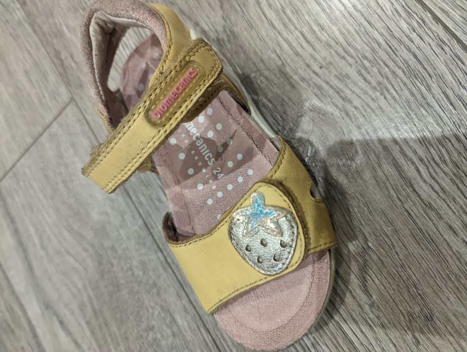 Босоніжки biomechanics 24