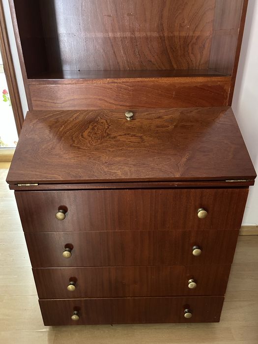 Escrivaninha em madeira de cerejeira – 1,85m altura / 80cm largura