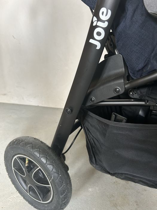 Wózek spacerowy Joie