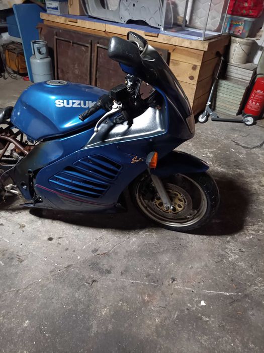 Suzuki 600rf para peças com documento único