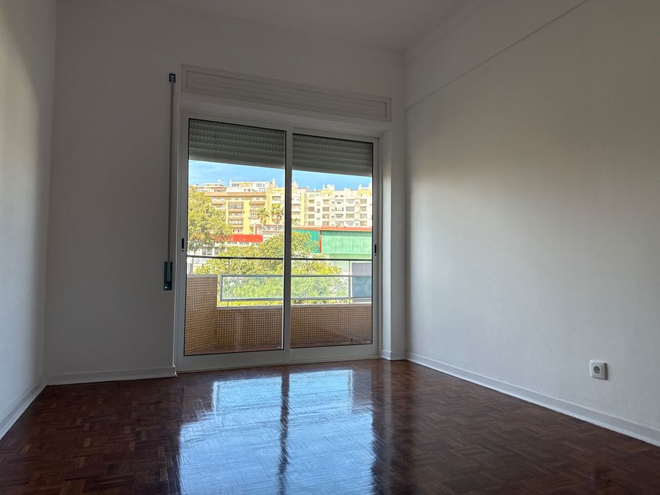 Excelente apartamento T3 no Centro de Almada