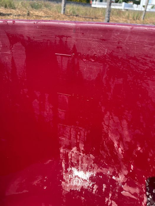 Bacia plástico 700 litros com torneira