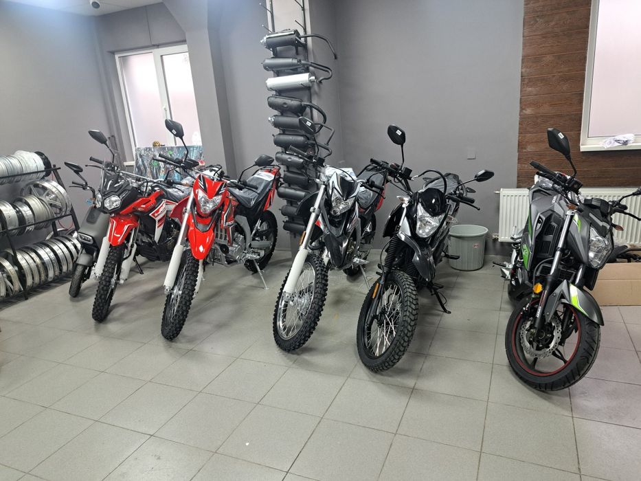 Мотоцикл Loncin cr 4
