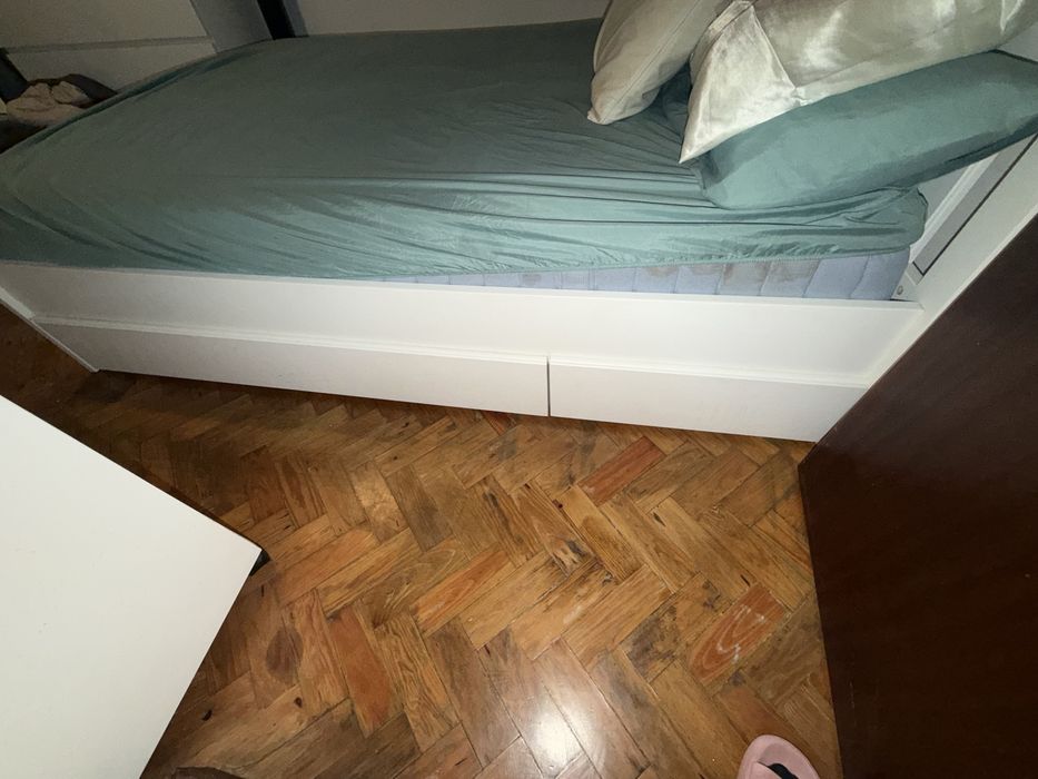 Cama Songesand com gavetas – ótima oportunidade!
