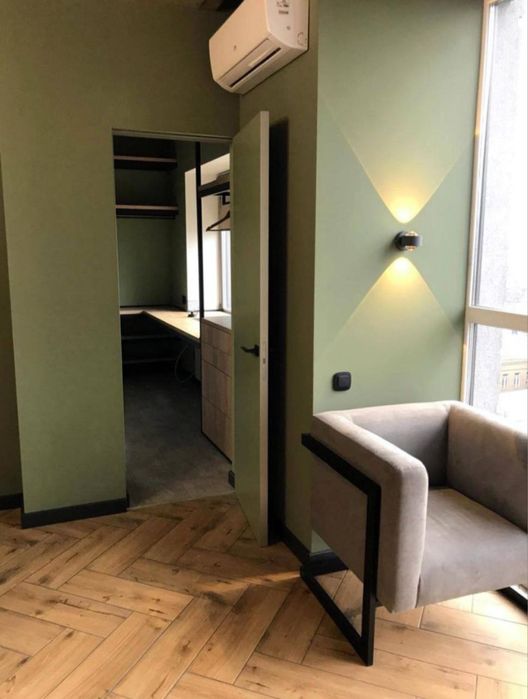 Продам 3 комн. Квартиру в Дельмар люкс