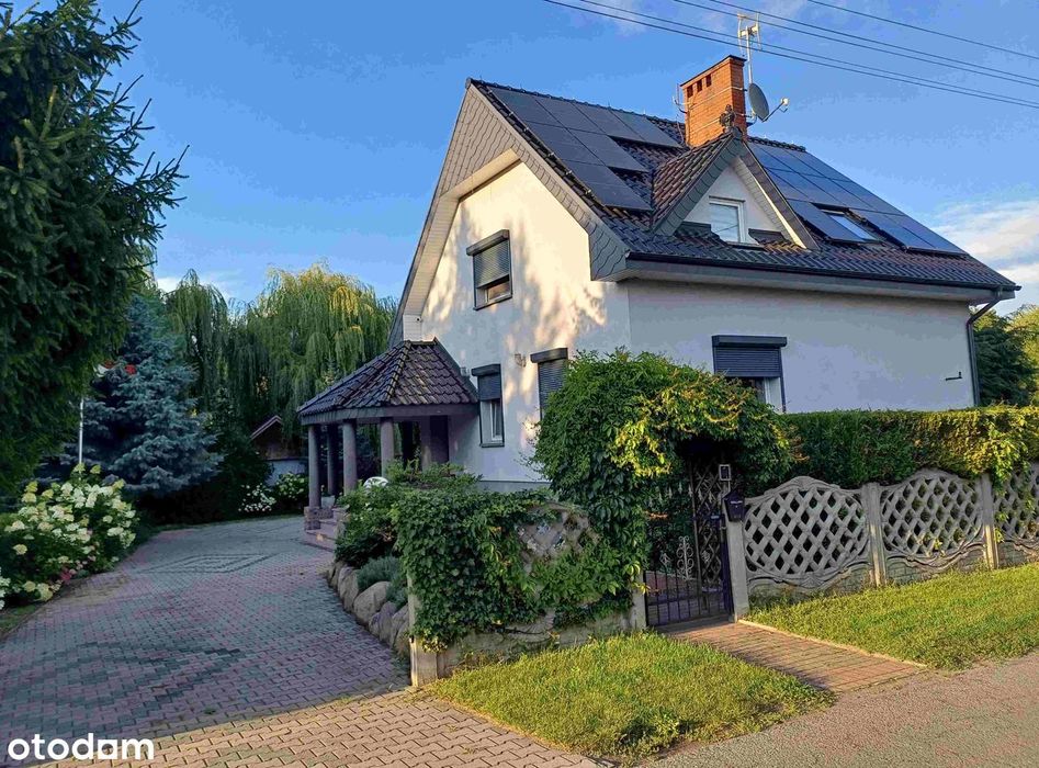 DOLINA BARYCZY - Dom wolnostojący na pięknej działce z własnym stawem