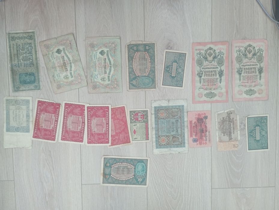 26 starych banknotów Ruble Marki Złotówki