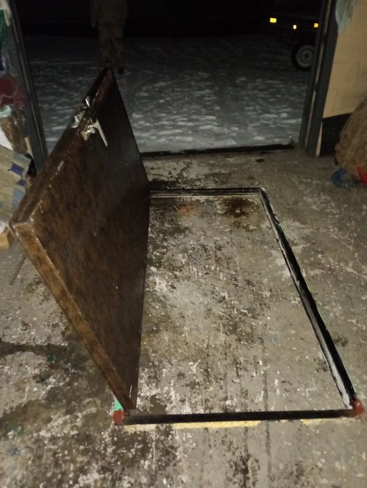 Двери.Двері.(204.5х99см) входные металлические.