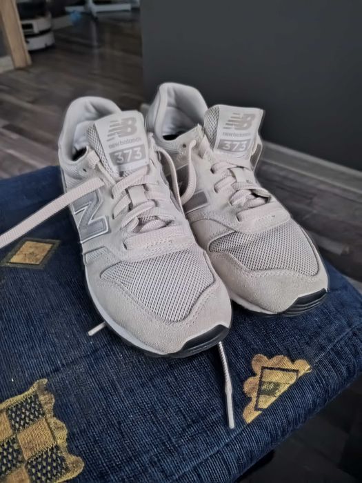 Buty damskie New Balance 373