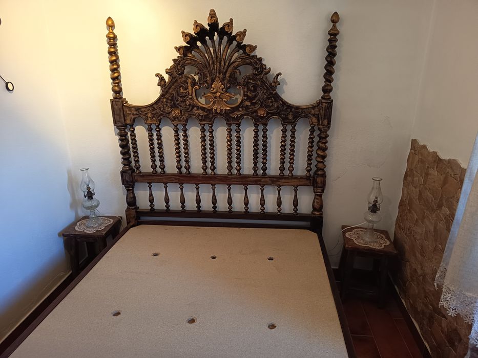 Cama vintage com estrado i colchão