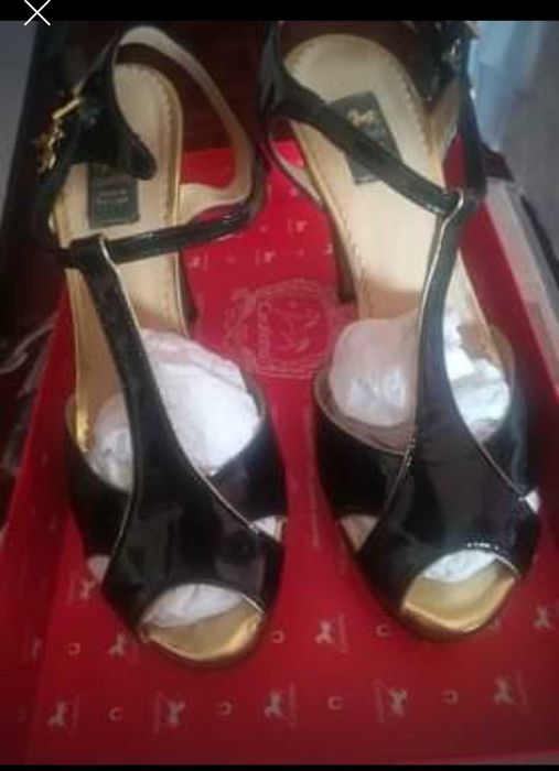 Sandálias Cavalinho