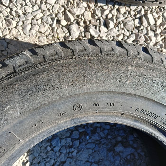 Opony do busa 215/70 r15C